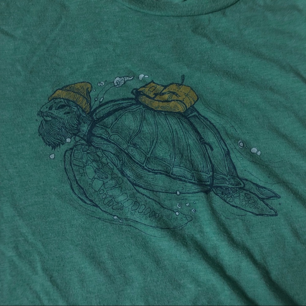 Sea turtle shirt